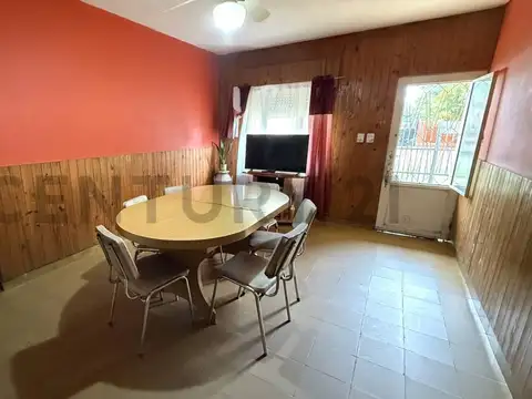 Casa 6 ambientes con 1 baño