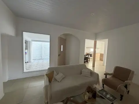 Depto Tipo Casa 6 ambientes con 3 baños