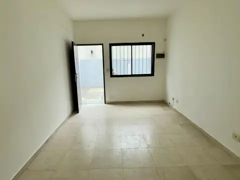 Depto Tipo Casa en Alquiler 15 años