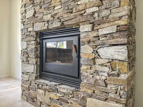 Casa en Venta 5 Ambientes con Pileta y 4 Dormitorios en Barrio Monet, Los Cardales