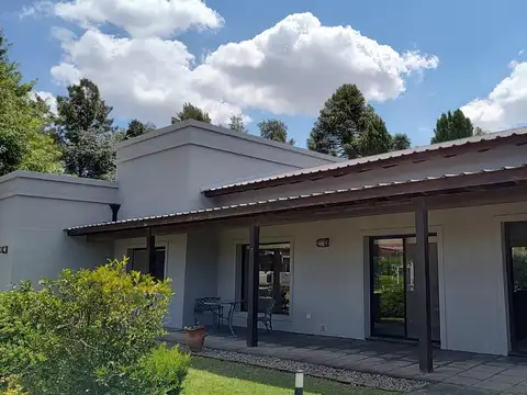 Casa en alquiler en Lobos Country Club