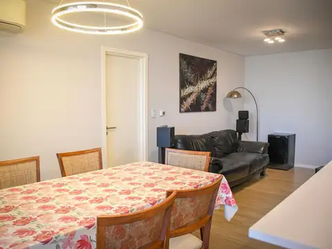Departamento en Venta en Refinerias, USD 320.000