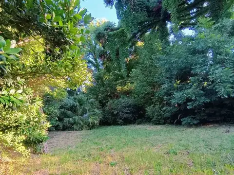 LOTE PREMIUM 1.097 m² – LAS LOMAS DE SAN ISIDRO
