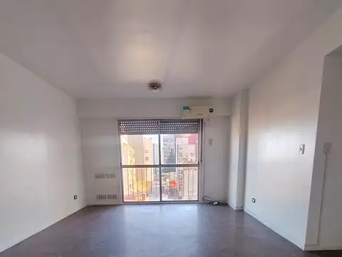 Av Asamblea 1100, Piso 5