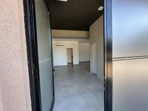 Local en Alquiler en Los Polvorines, $ 750.000