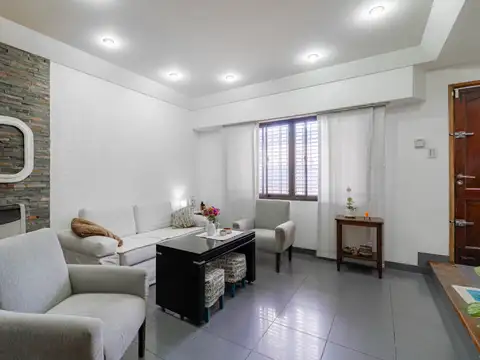 Depto Tipo Casa en Venta 15 años
