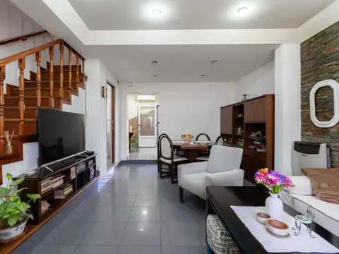 Depto Tipo Casa 4 ambientes con 1 baño