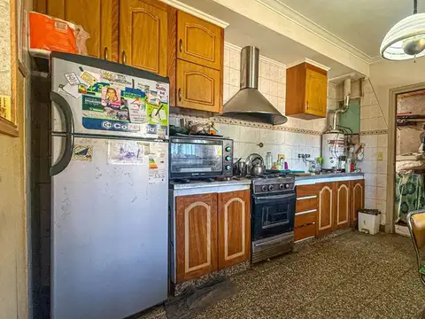 Venta casa 3 ambientes en Las Avenidas con jardín