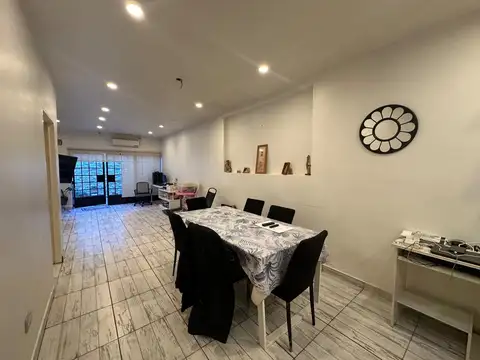 PH San Martín. Cochera. 104 m2 totales