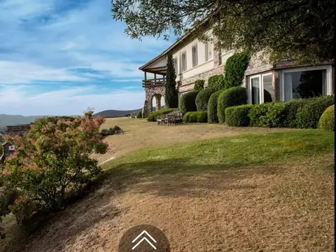 Se vende El Castillo De Mandl en La Cumbre