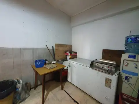 Muy lindo local en Beccar