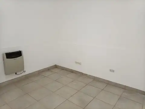 Oficina en Alquiler al Este