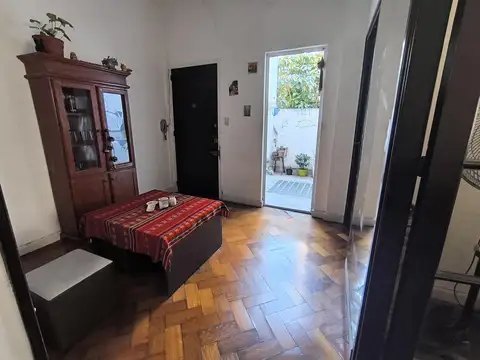 Depto Tipo Casa en Venta en Caballito, USD 90.000