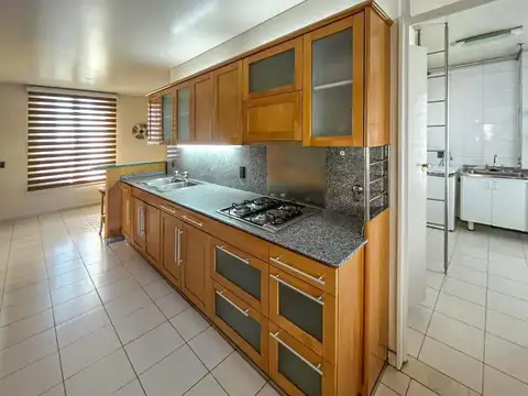 Departamento en Alquiler de 4 dormitorios
