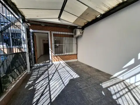 Depto Tipo Casa en Venta de 2 ambientes