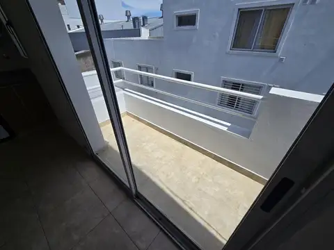 Departamento en Alquiler con 1 cocheras