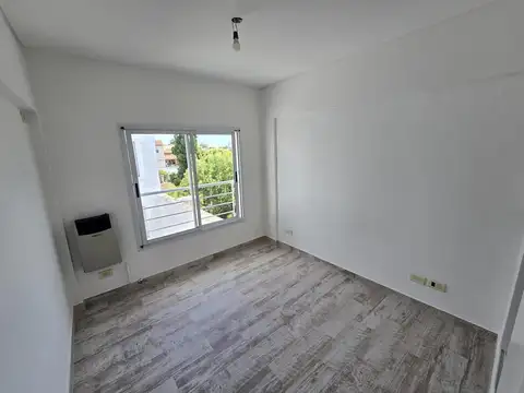 Departamento en Alquiler en Munro, $ 700.000