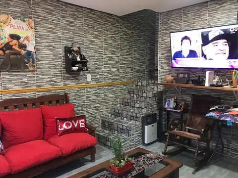 Depto Tipo Casa en Venta en Villa Luzuriaga, USD 99.000