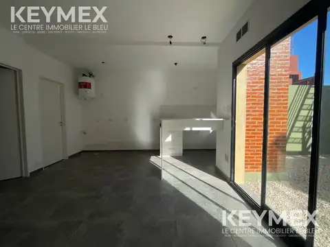 Venta Departamento 2 ambientes  con cochera en Complejo Villa Charata