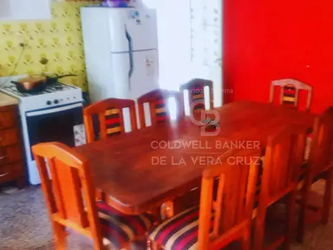 Casa 7 ambientes con 2 baños
