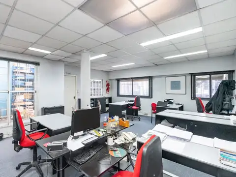 Oficina en Venta en Villa Lynch, USD 149.000