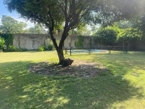 Quinta en Venta con 5 cocheras