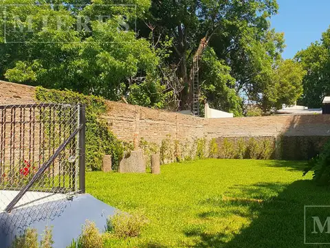 Casa en Alquiler Temporal con 1 cochera