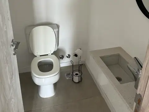 Departamento en Alquiler con 1 cocheras