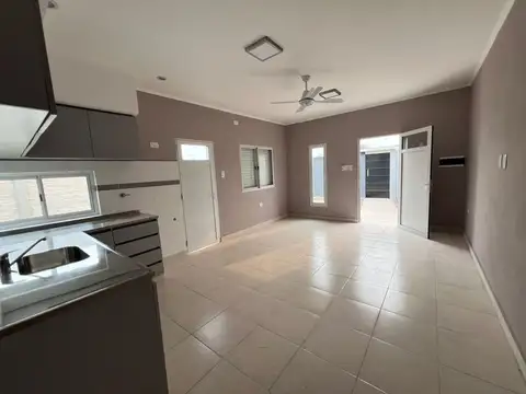 CASA EN VENTA EN RECONQUISTA (LAS LILAS)