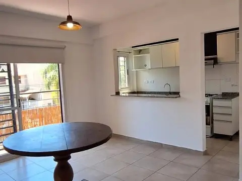 J.Gonzalez Castillo 100