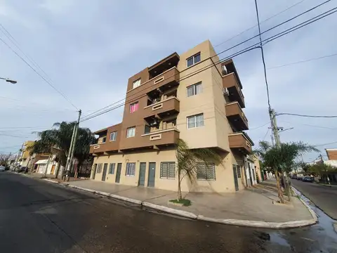 DEPARTAMENTO 2 AMB. CON AMPLIO  BALCÓN