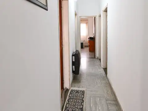 VENTA - CASA + 4 DEPARTAMENTOS EN VENADO TUERTO
