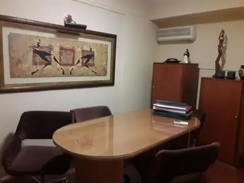 Tacuarí 100