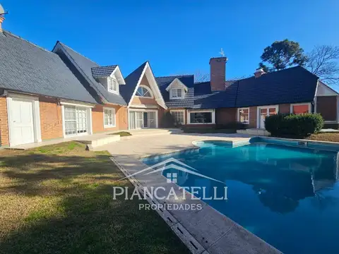 Hermosa casa en venta 6 ambientes en San Diego Country Club