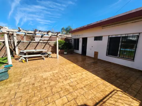 Casa en Alquiler en Chilavert, $ 2.800.000
