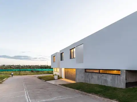 Casa en Venta en Juana Koslay, USD 375.000