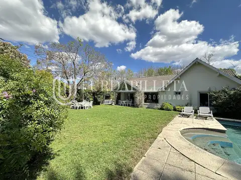Casa en venta de 5 ambientes en Los Senderos 2- Pilar