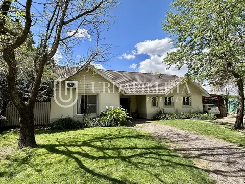 Casa en venta de 5 ambientes en Los Senderos