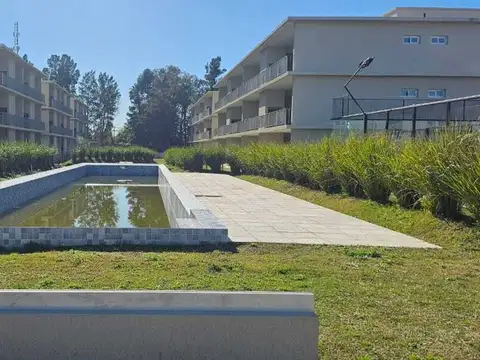 Casa Dúplex  en Venta en Chic Village, La Lonja, Pilar