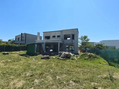 Casa en venta a estrenar El Cantón barrio Puerto, Escobar