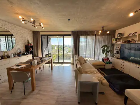 Departamento 5 ambientes con 3 baños