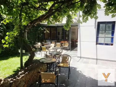 Hotel en venta - 9 Habitaciones - Urugay