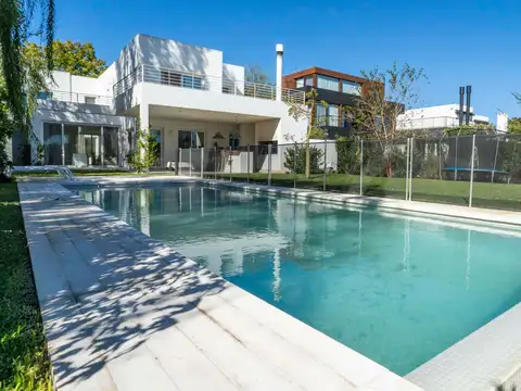 Venta casa 5 amb al Rio Santa Catalina Villanueva