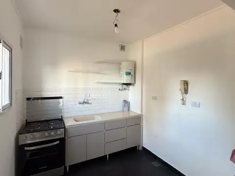 Departamento en Venta en Vicente López Vías / Río, USD 69.000