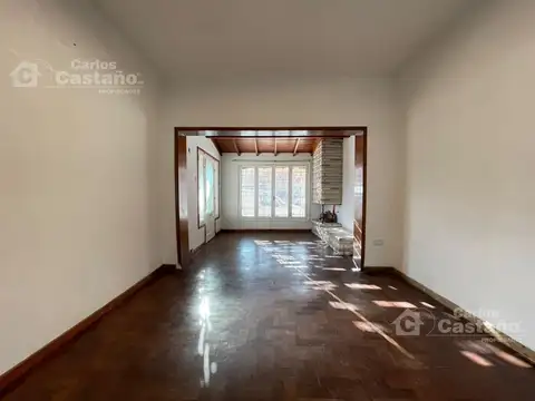 Casa 3 ambientes con 1 baño