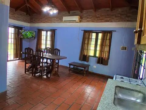 Casa 5 ambientes con 2 baños