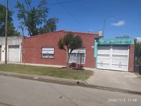 Casa  en Venta en Pablo Nogues, Malvinas Argentinas, G.B.A. Zona Norte