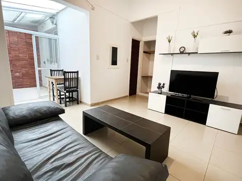2 AMBIENTES EN PLANTA BAJA AMOBLADO