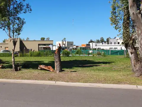 Lote en venta, Barrio Santa Emilia