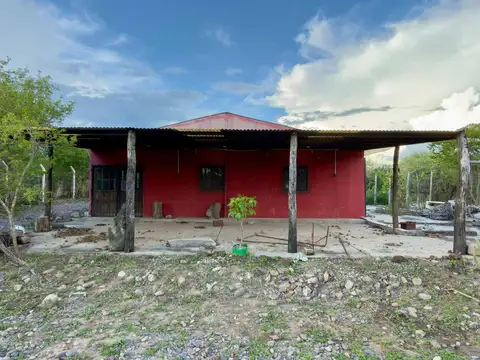 Cobos. Ruta Nacional 9. Km 1500